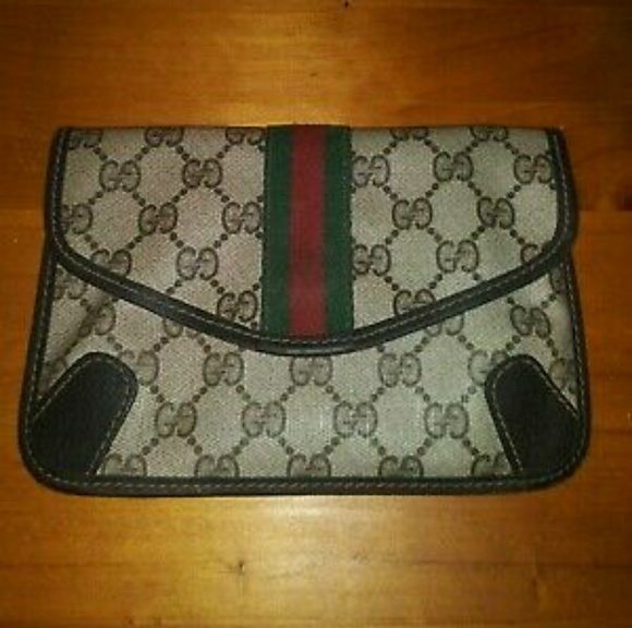 gucci hand clutch